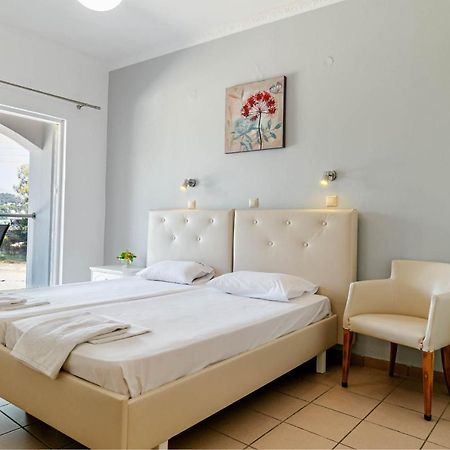 Porto Marina Aparthotel Гоувия Экстерьер фото